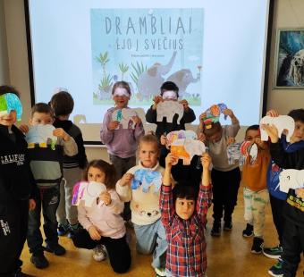 Kūrybinis-edukacinis užsiėmimas „Drambliai ėjo į svečius“