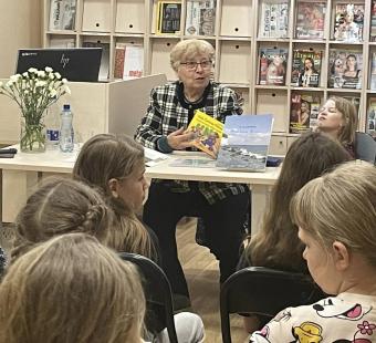Susitikimas su Violeta Ivinskiene: knygos „Padėkime žemei“ pristatymas