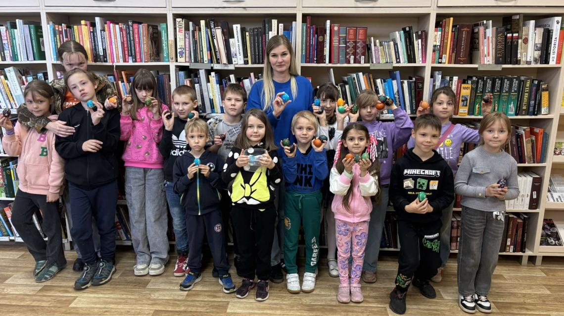 Šiandien bibliotekoje – kūrybiška šventė šeimoms: „Tradicinis margutis“