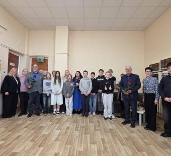 Tarptautinis „Poezijos pavasaris“ bibliotekoje – jaukus susitikimas su žodžio magija