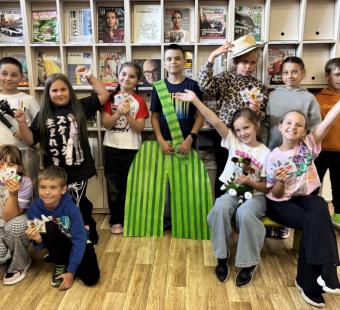 Šiandien mūsų bibliotekoje ypatingas sujudimas! 
