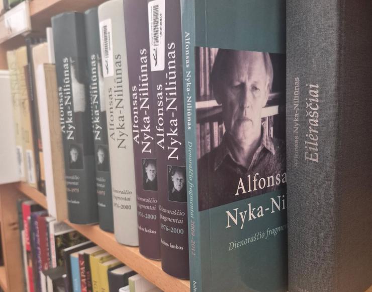 KNYGŲ KALENDORIUS: Liepos 15 d. gimė poetas Alfonsas Nyka-Niliūnas (1919–2015)