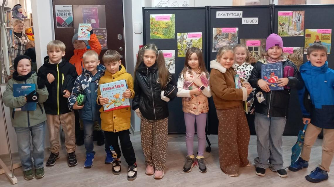 Bibliotekoje lankėsi pirmokai