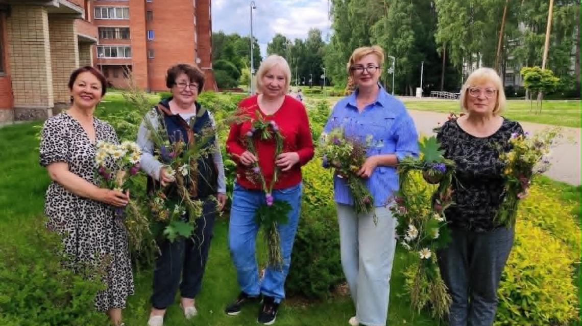 Edukacinis užsiėmimas „Žolynų širdelės vasaros saulėgrįžai“