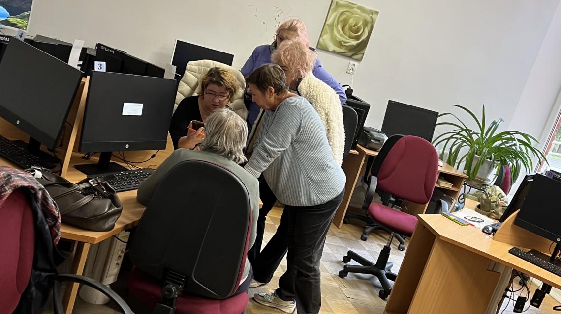 Medijų ir informacinis raštingumas: išsamesnė pažintis su išmaniuoju telefonu